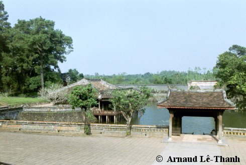 tuduc1.jpg